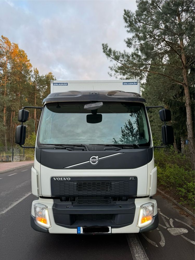 VOLVO FL 2015r przebieg 170 tys regulowany kontener winda kurierka