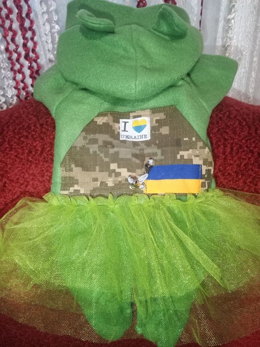 Одяг, костюми для собачок