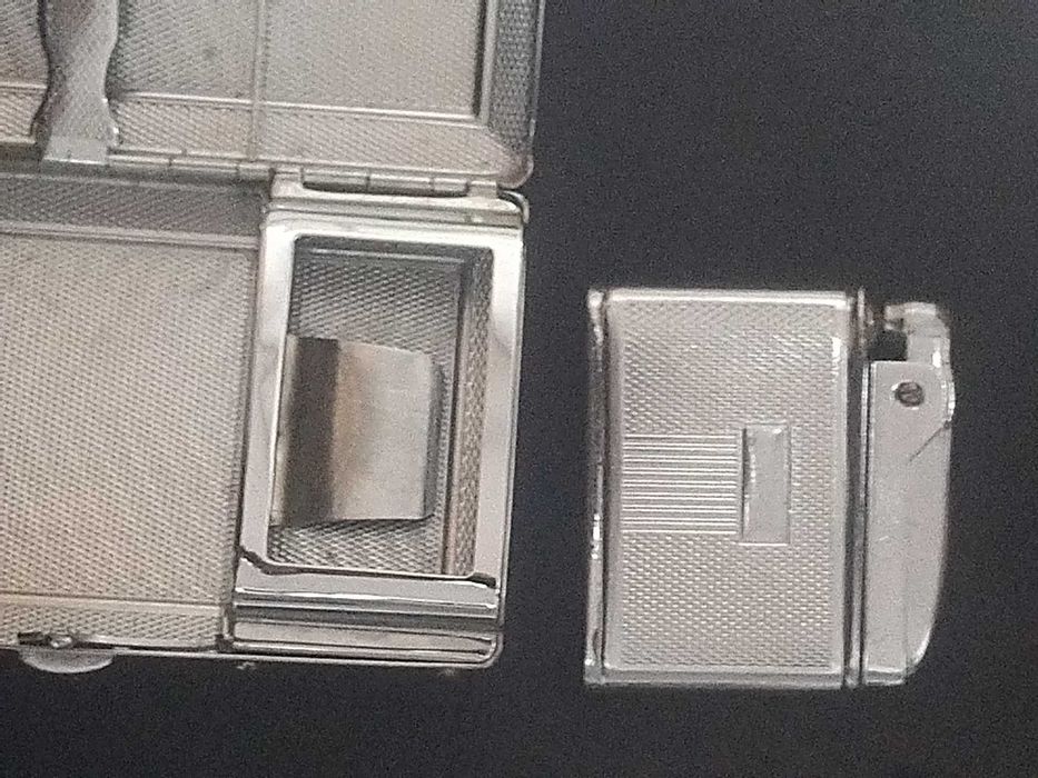 Isqueiro integrado em Cigarreira