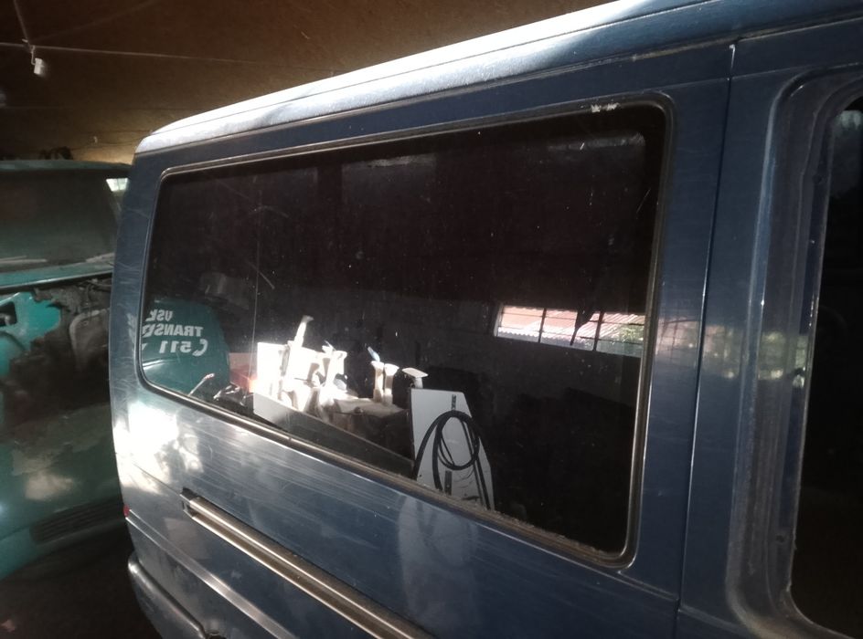 VW T4 Long Szyba tylna prawa
