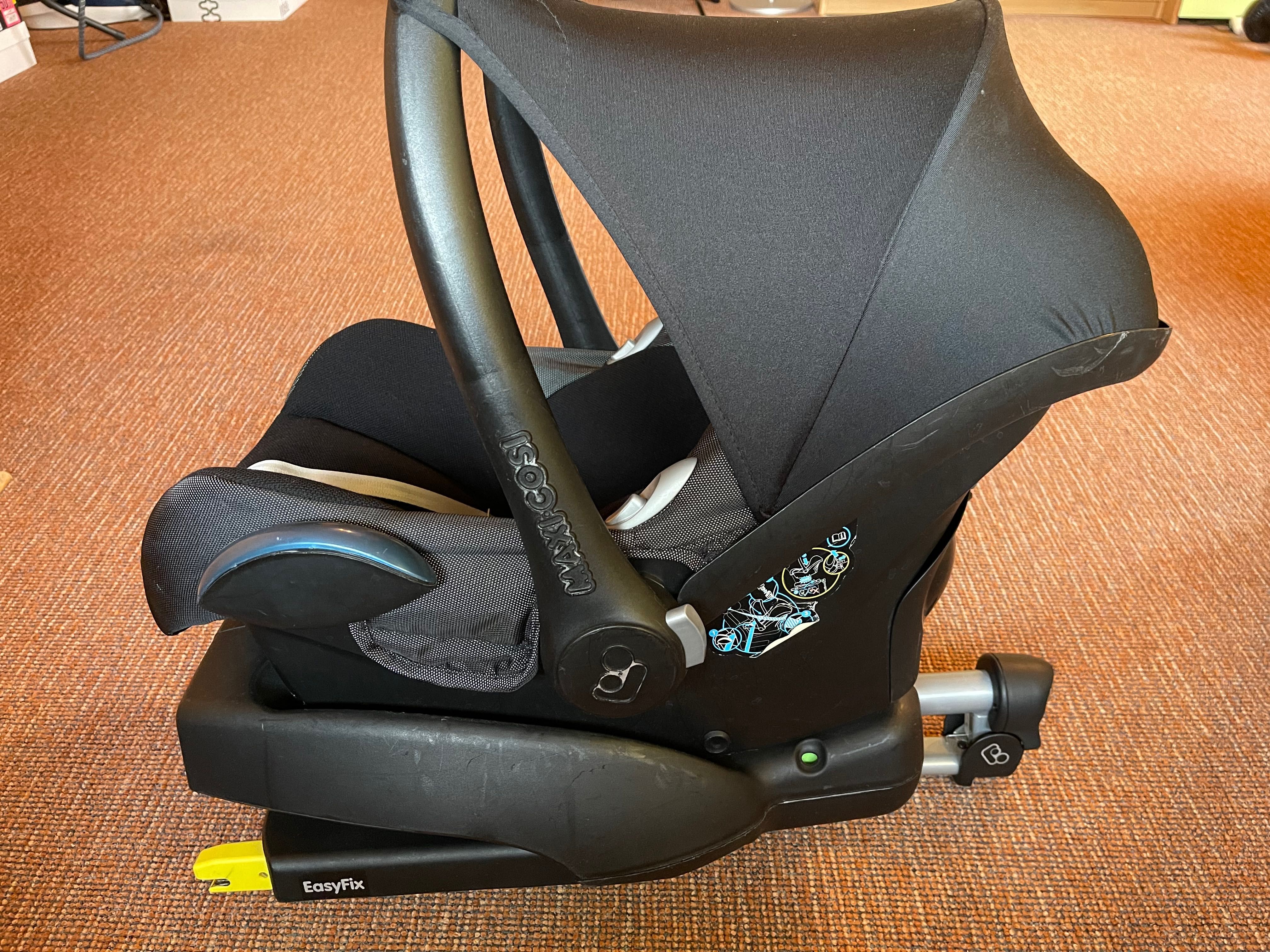 Автокрісло maxi cosi cabriofix 0-13 kg з базою isofix