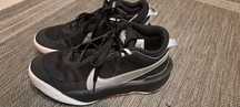 Buty sportowe Nike Hustle DX