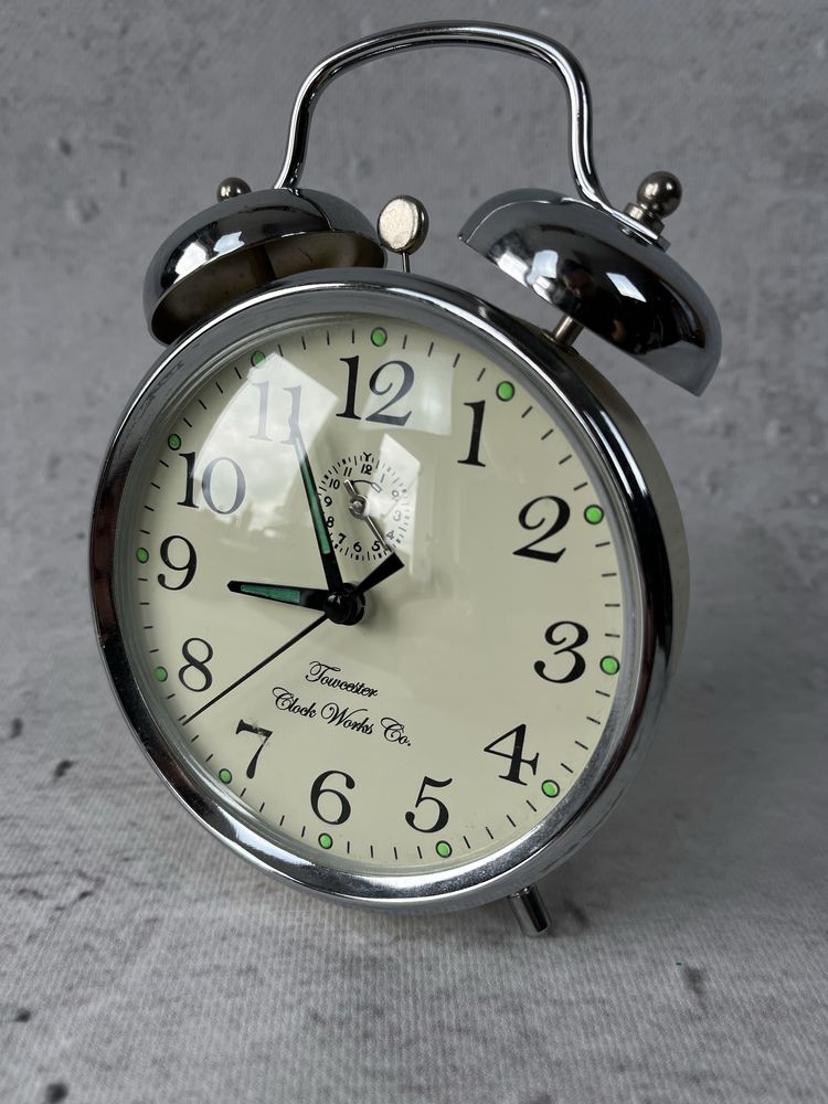 Towcester Clock Works Co - zegar mechaniczny budzik vintage nakrecany