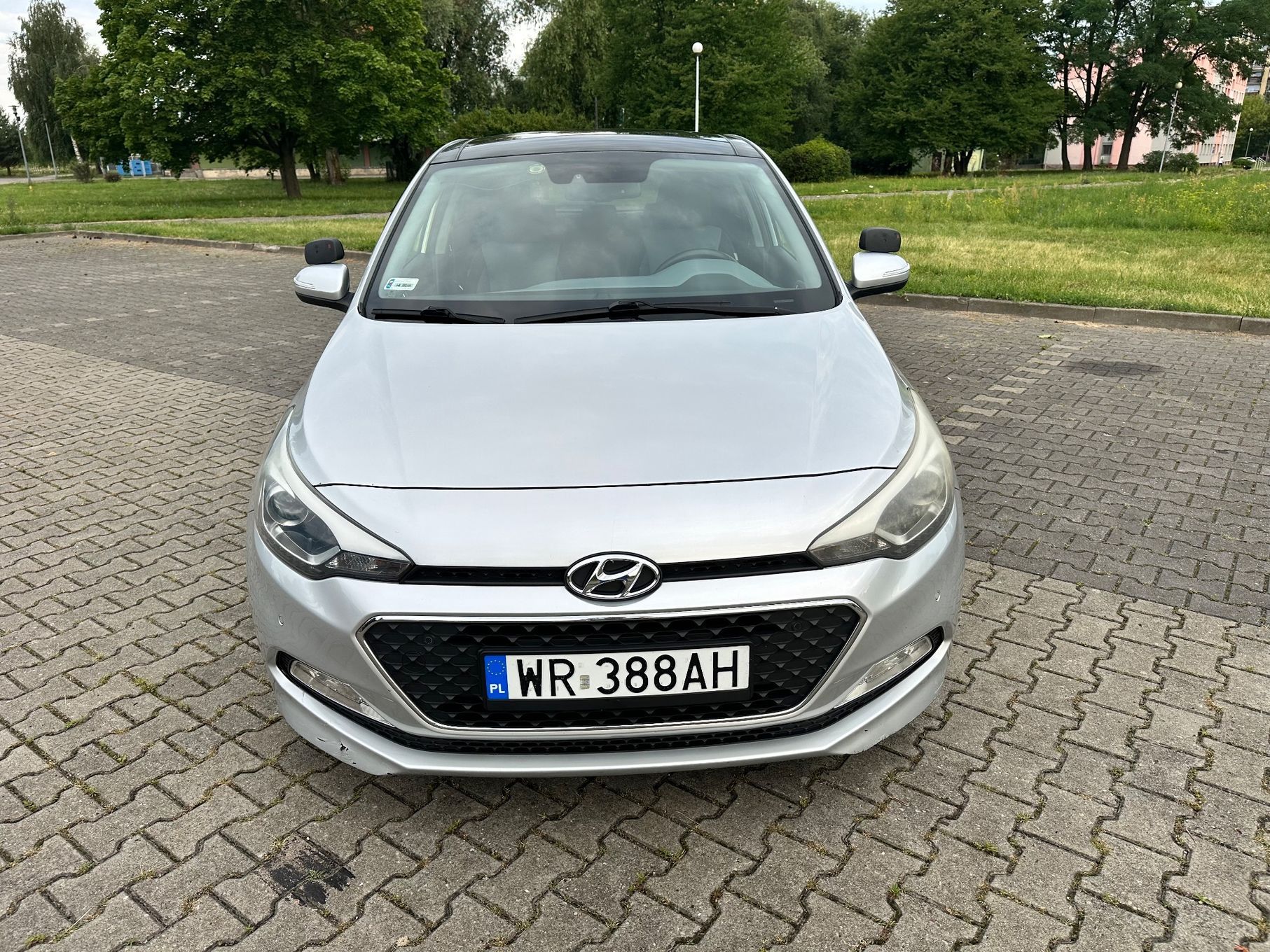 Hyundai i20 Hyunday i20 z małym przebiegiem i instalacją gazową , panorama dach