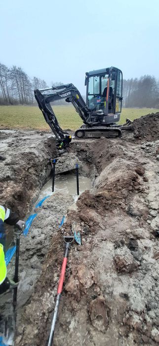 Usługi minikoparką 2,5t