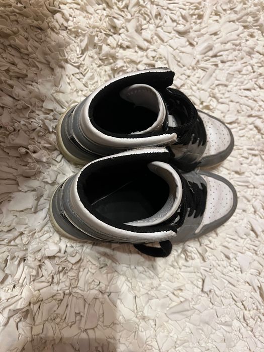 Jordan mid 1 cinza