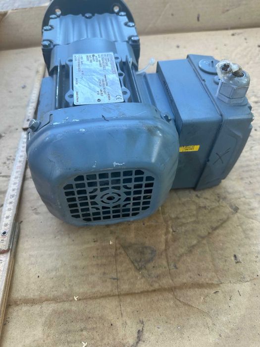 Motoreduktor, silnik sew 0,37 kw 55 obrotów