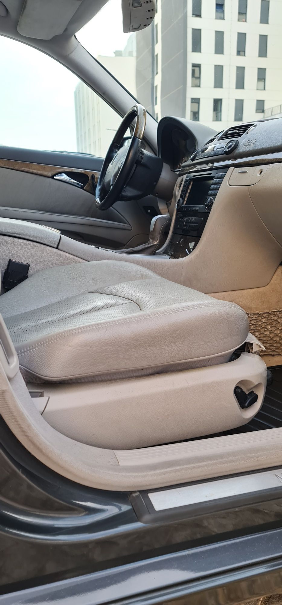Mercedes-Benz E200 compressor versão Avantgarde
