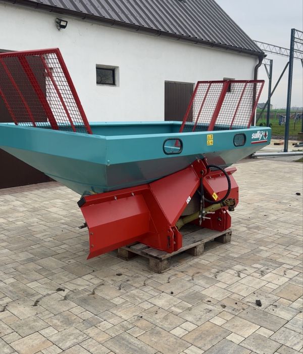 Sprzedam rozsiewacz sulky GLX 1500kg