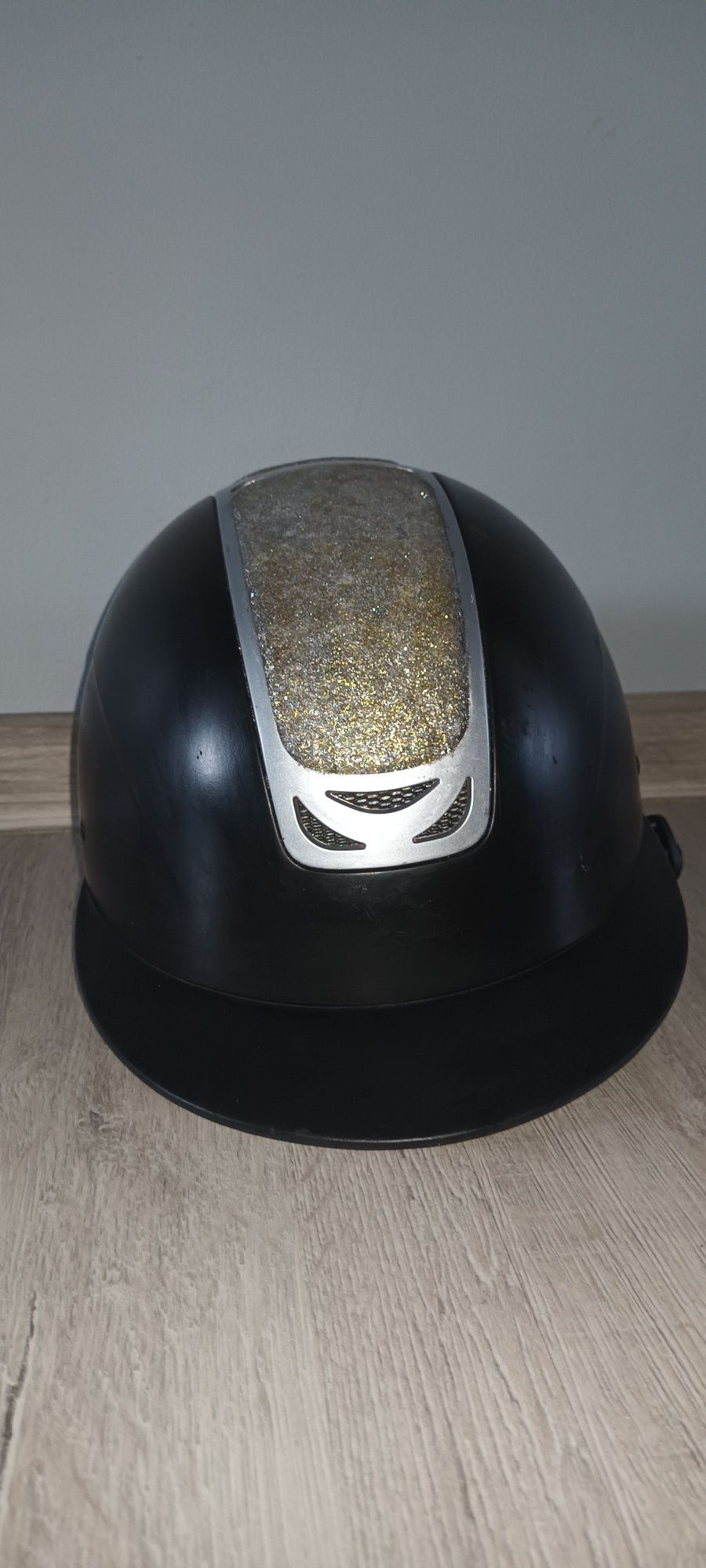 Sprzedam kask jeździecki