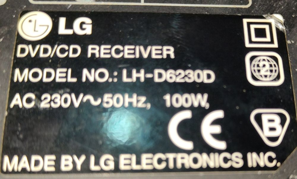 sprzedam części z tego kina domowego LG+ pilot