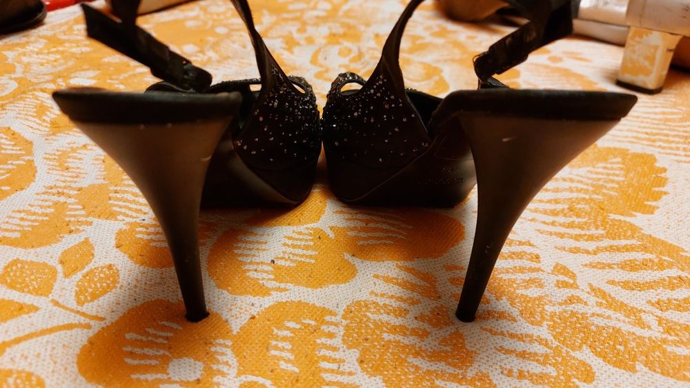 Женские босоножки на высоком каблуке, жіночі босоніжки.