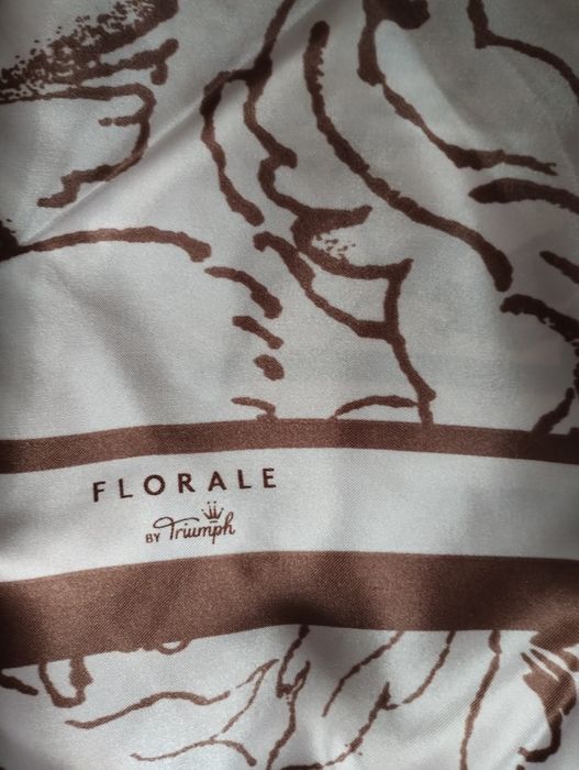 Chusta , apaszka nowa