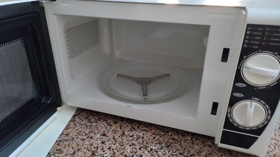 Microondas fairline