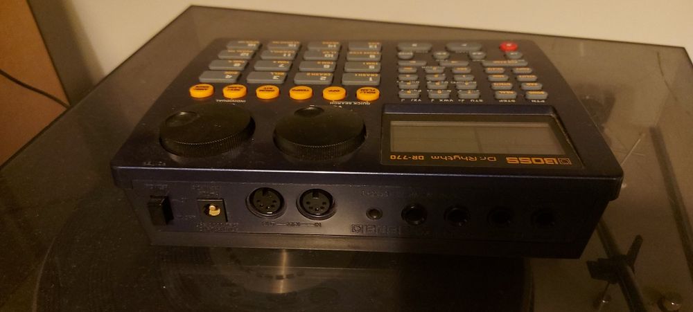 Boss Dr. Rhythm DR770