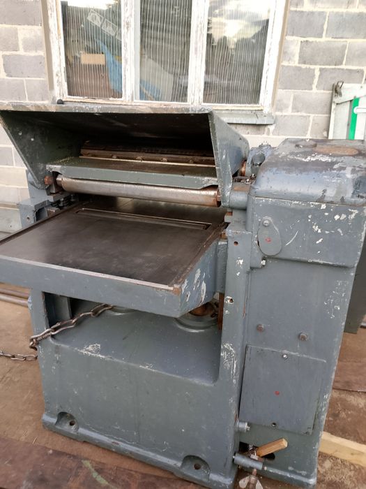 Piła formatowa z wózkiem