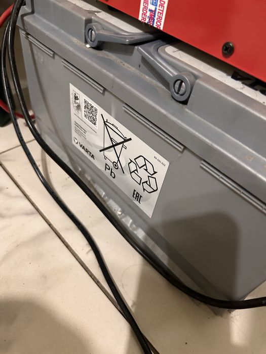 Джерело безперебійного живлення