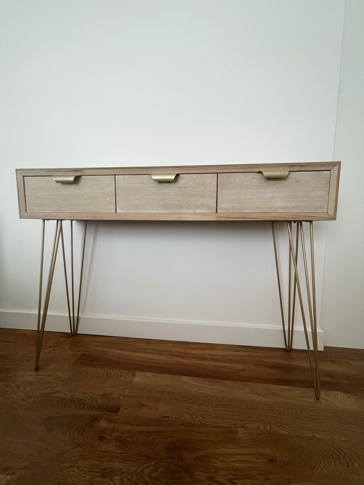 Aparador dourado Casika