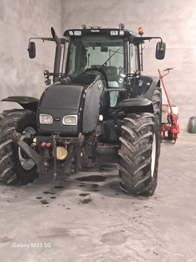 Valtra T190 TVIN TRAC  Miękka oś tuz z wom bdb stan