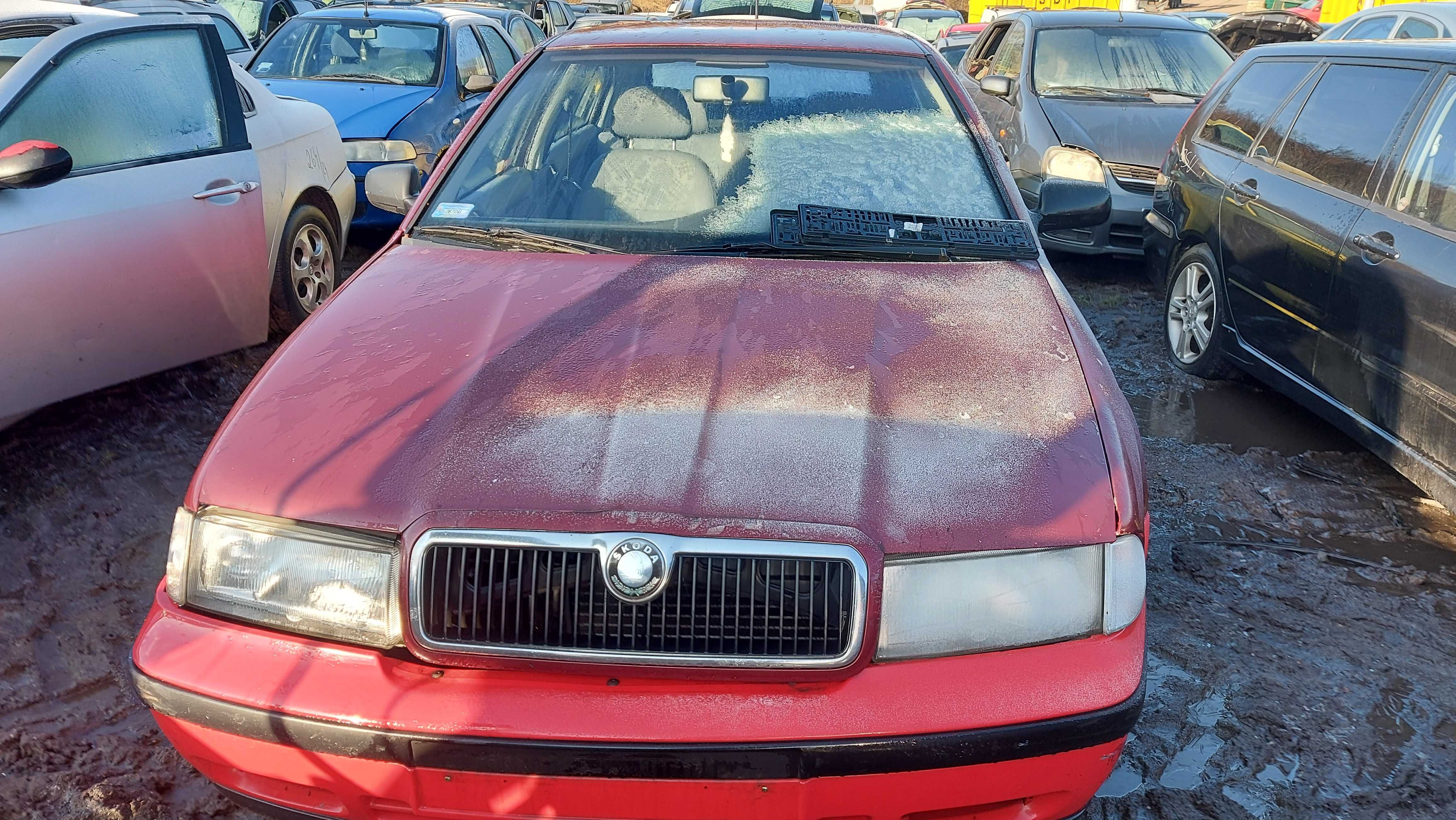 Skoda Octavia I lampa przednia FV części/transport/dostawa