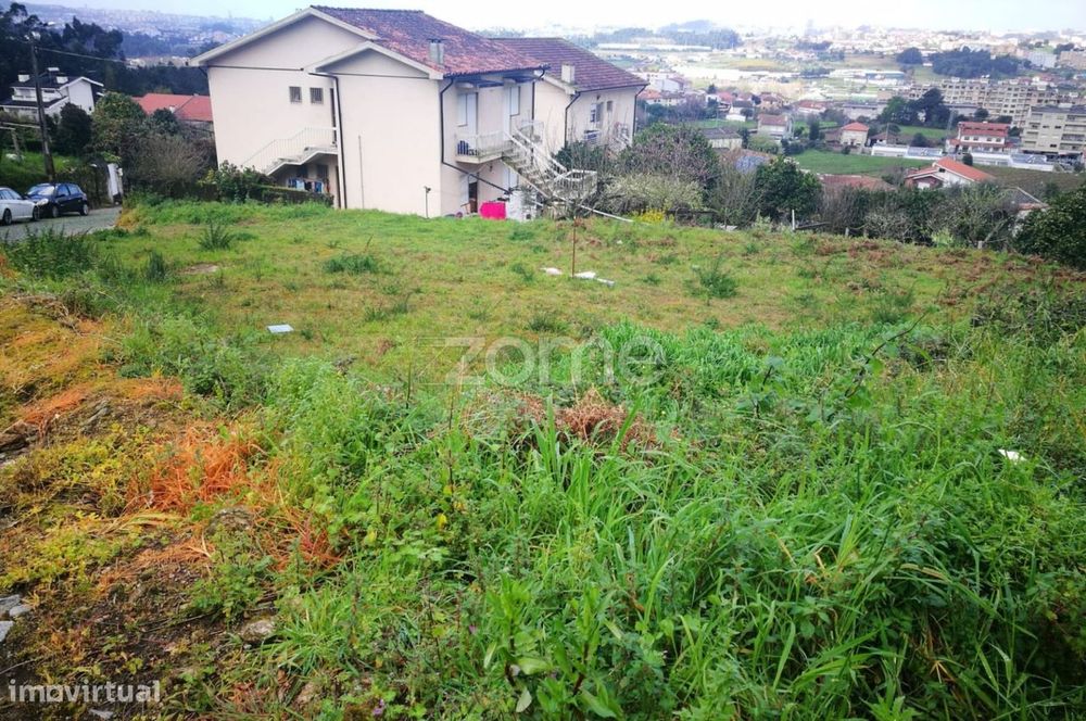 Terreno com viabilidade construtiva