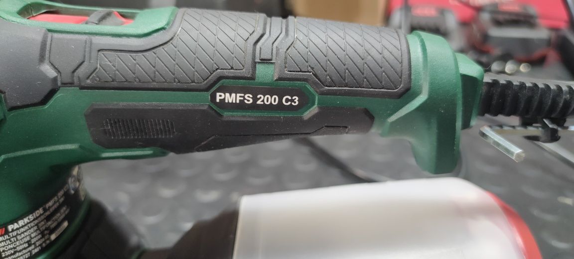 Szlifierka elektryczna wielofunkcyjna 3 w 1 200W PMFS 200 C3 PARKSIDE