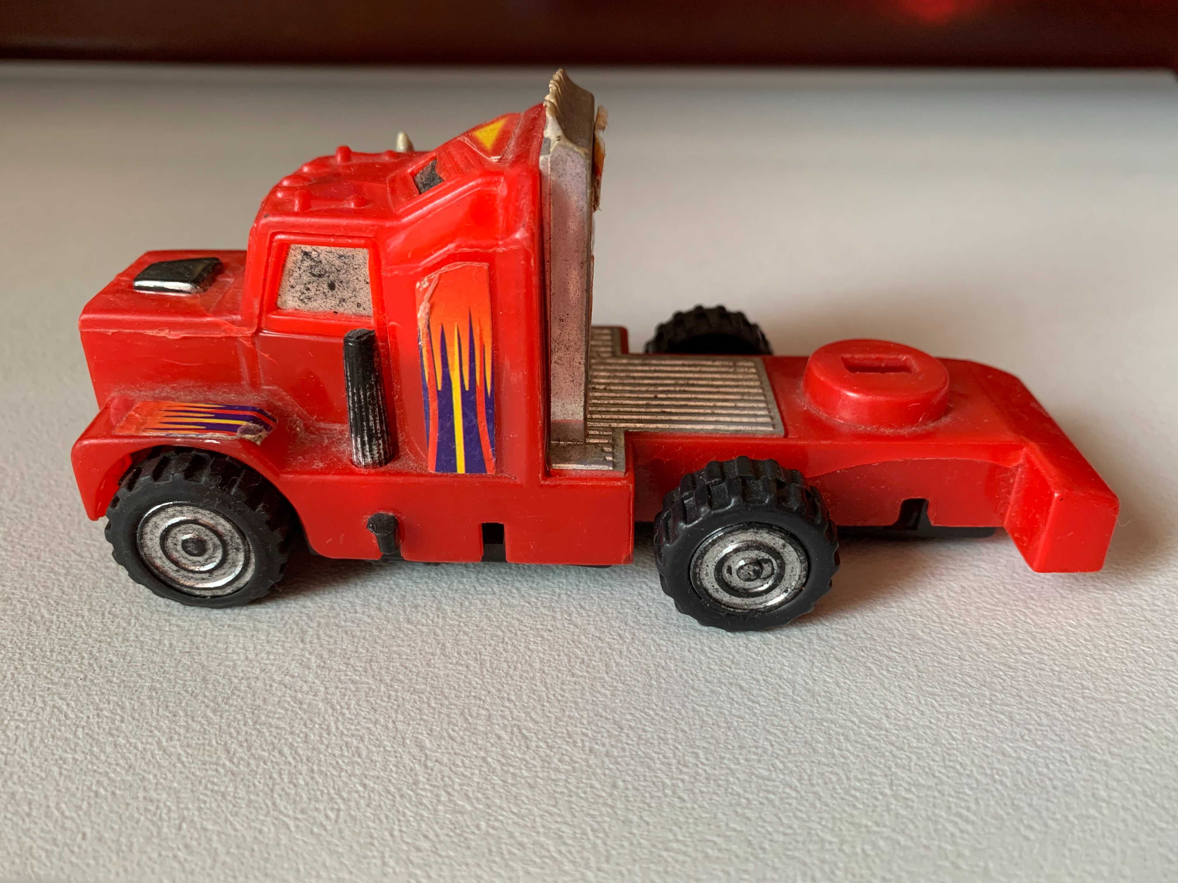 Brinquedo Camião