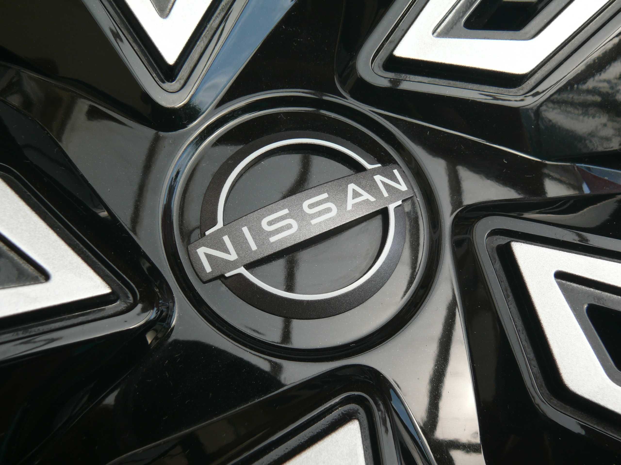NISSAN YUKE 2 Oryginalne Kołpaki Strukturalne 17" - Nowe