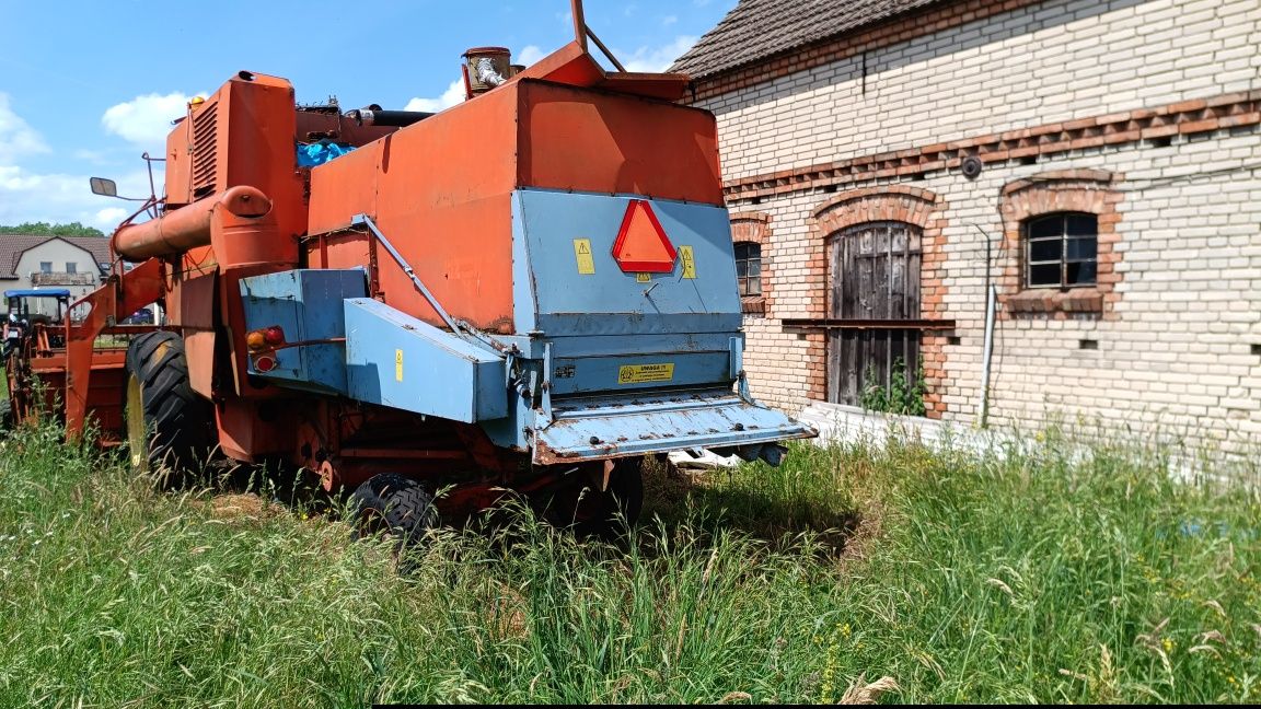 Kombajn Bizon Z056
