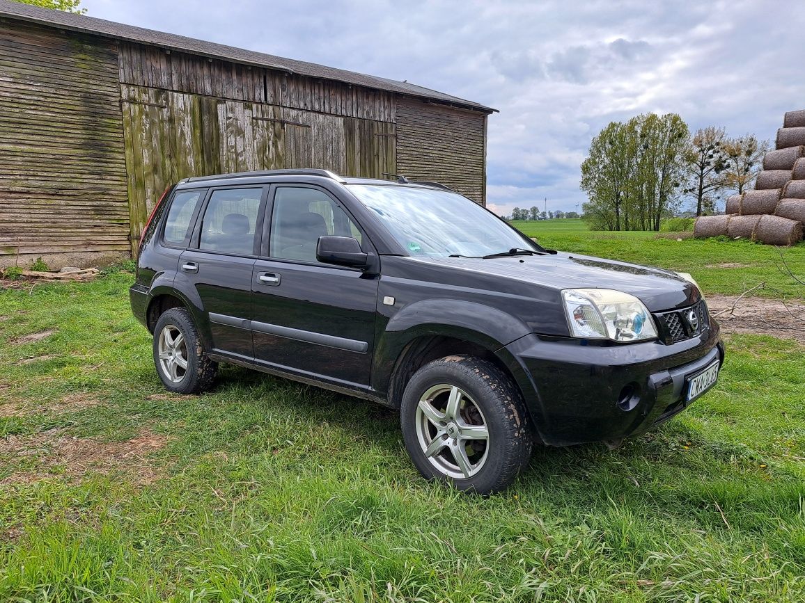 Nissan x-trail t30 2004r