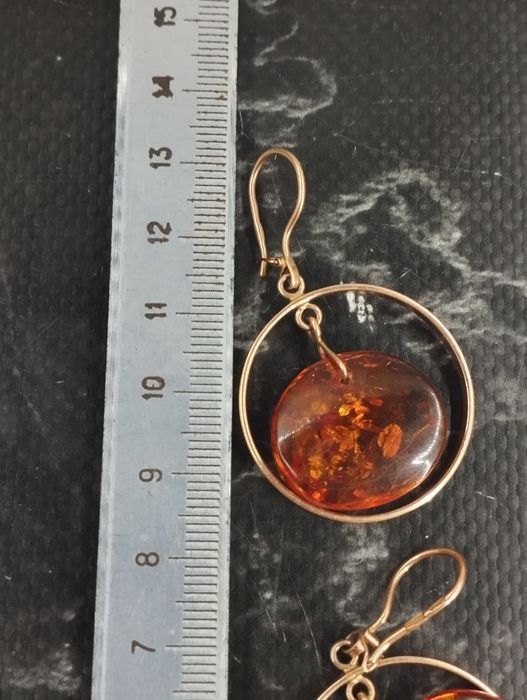 Золотые серьги с янтарем. 583 проба.
