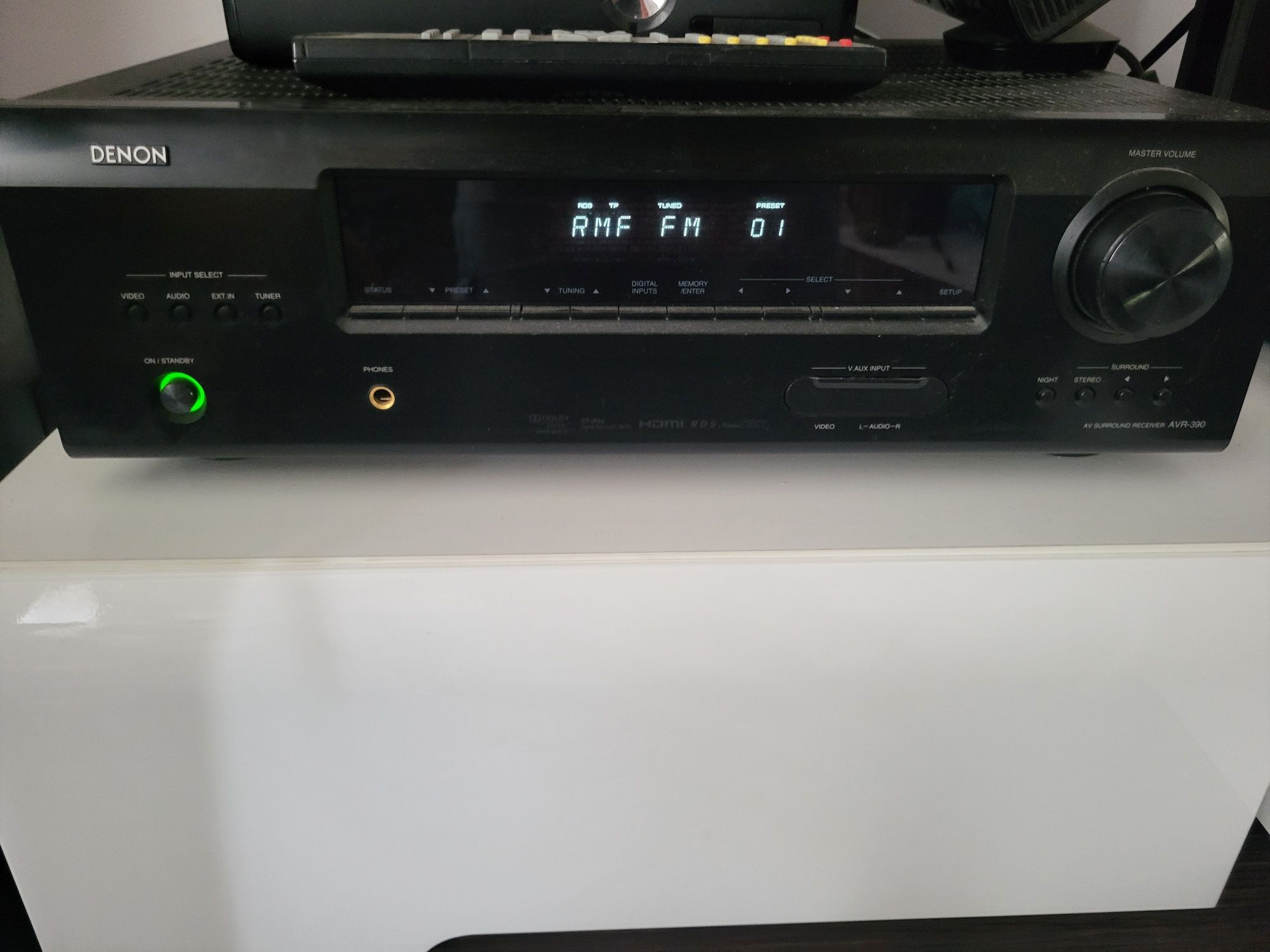 Amplituner denon