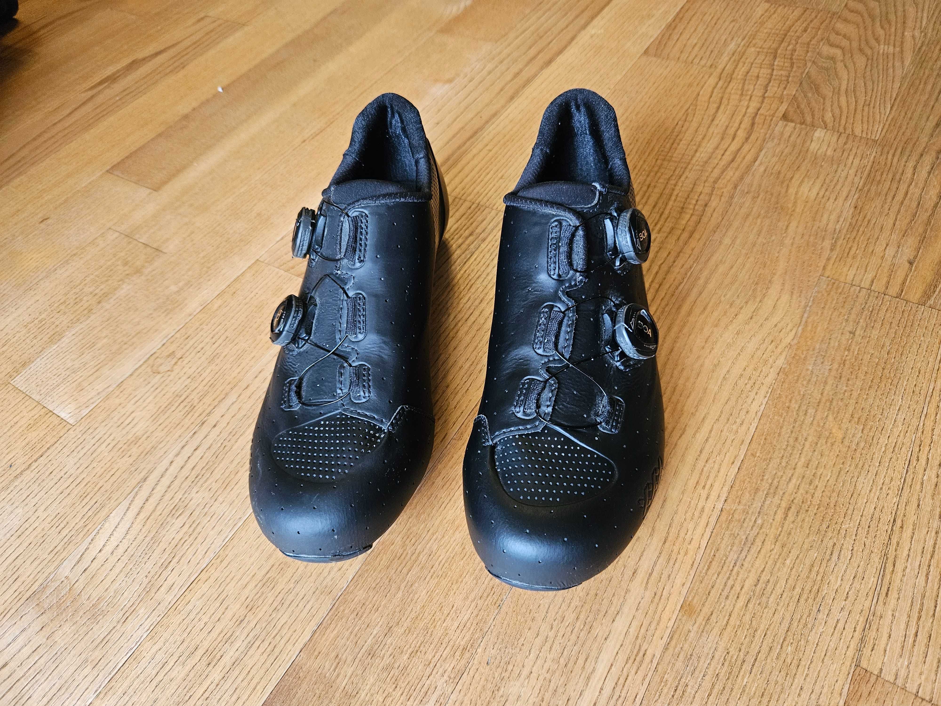 Buty Bontrager XXX 43 czarne szosowe rowerowe Trek