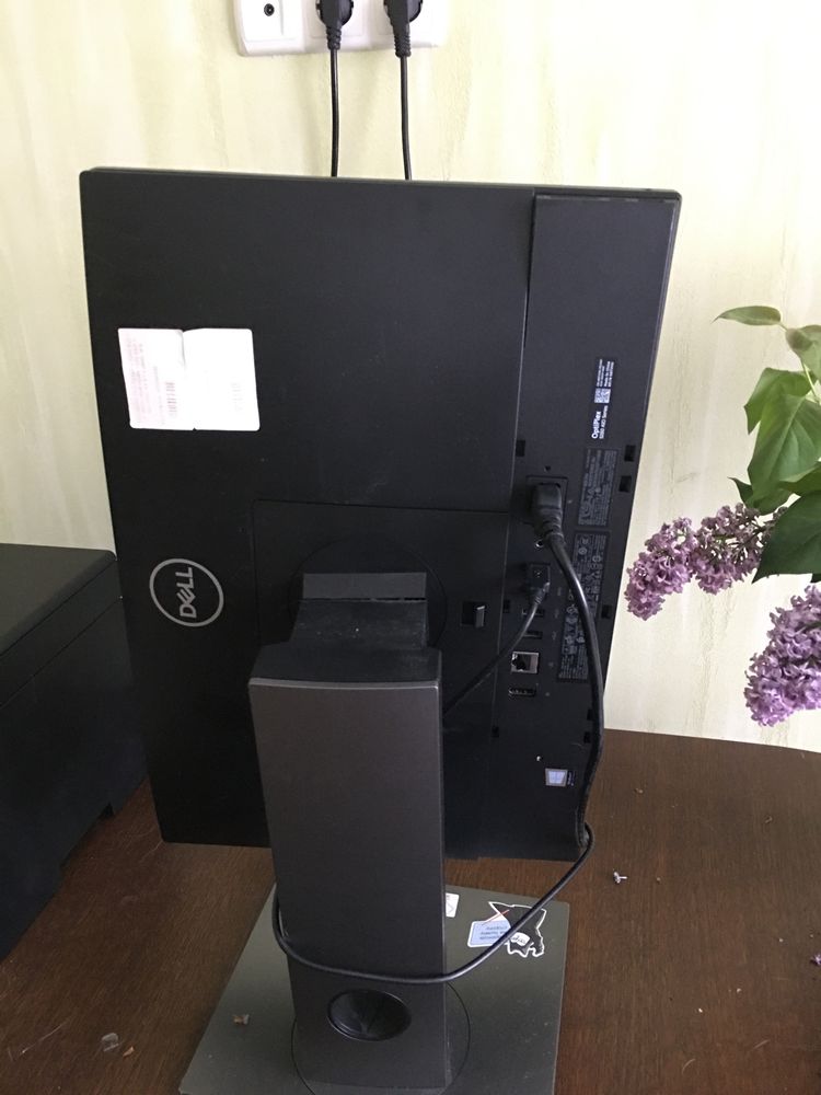 Продам моноблок Dell Optiplex 5260 AIO