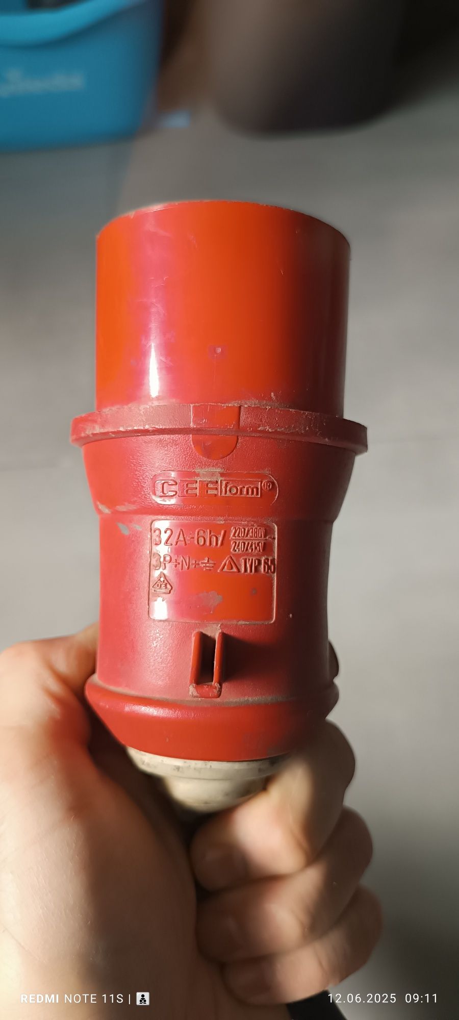 Wtyczka siłowa 32 A/gniazdo 16A