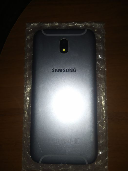 Продам  samsung j5 2017 года