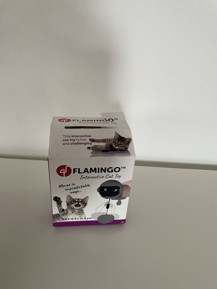 Flamingo interaktywna zabawka dla kota Yoyo