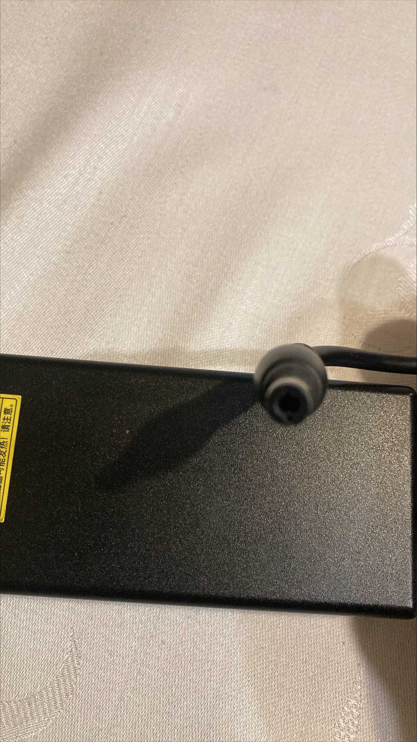 Zasilacz Toshiba 15V, 6A