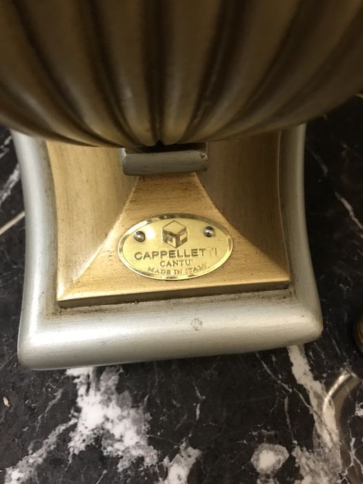 Стіл кухотий з кріслами