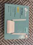 Роутер TP-link TL-WR820N