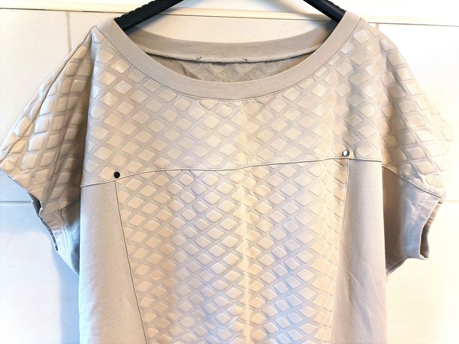Piękna,elegancka, sukienka beżowa PLUS SIZE na każdą okazję. 48/4XL/20