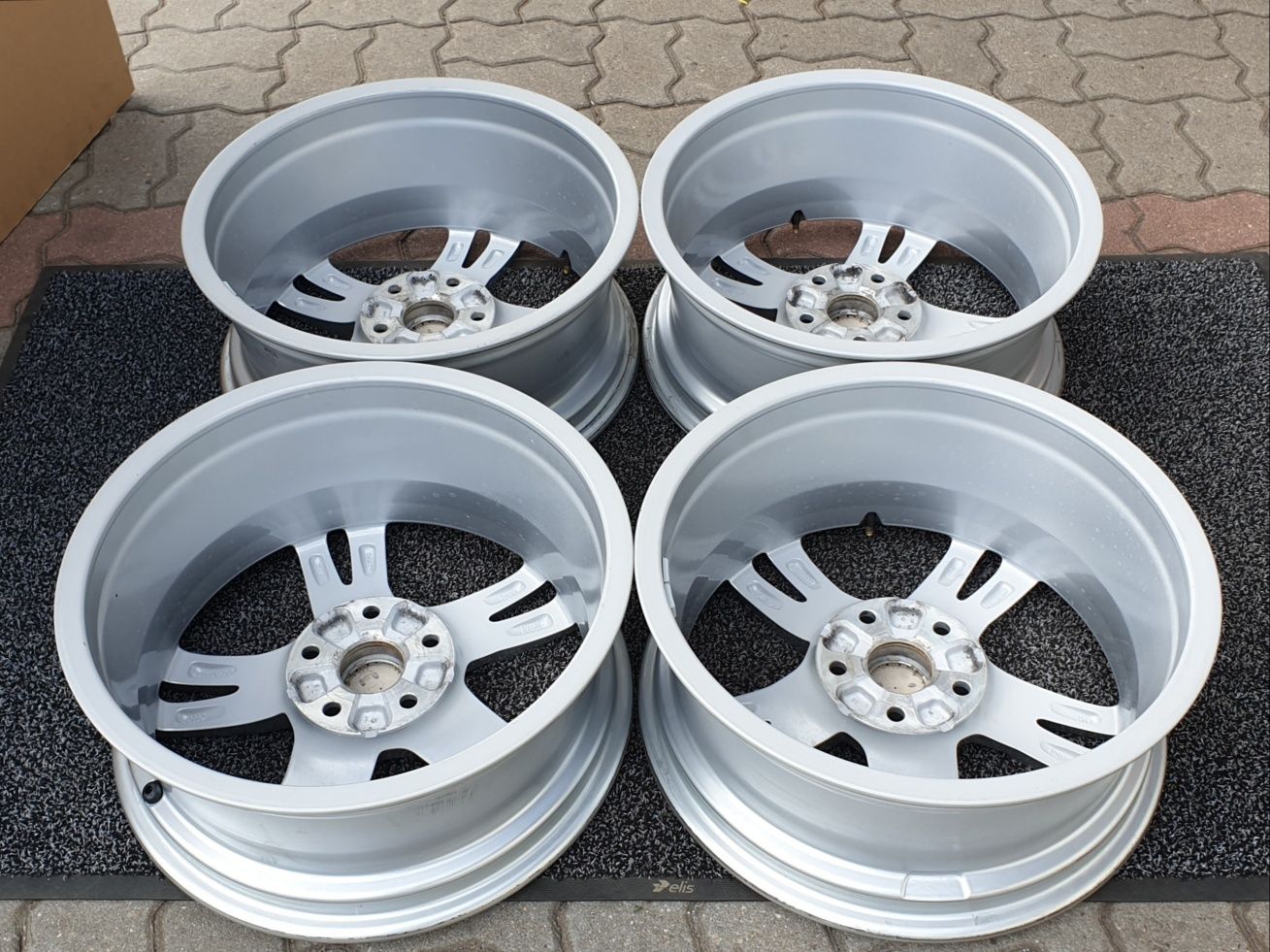 Felgi Aluminiowe Alu 17" Audi A3 8V 8P Q2 5x112 Oryginalne