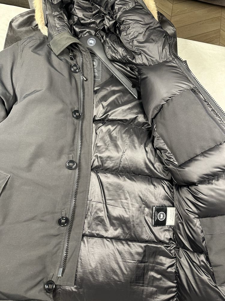 Пуховик мужской CANADA GOOSE