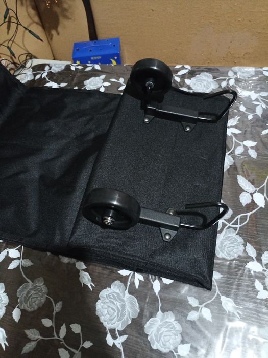 Продам сумку на колесах