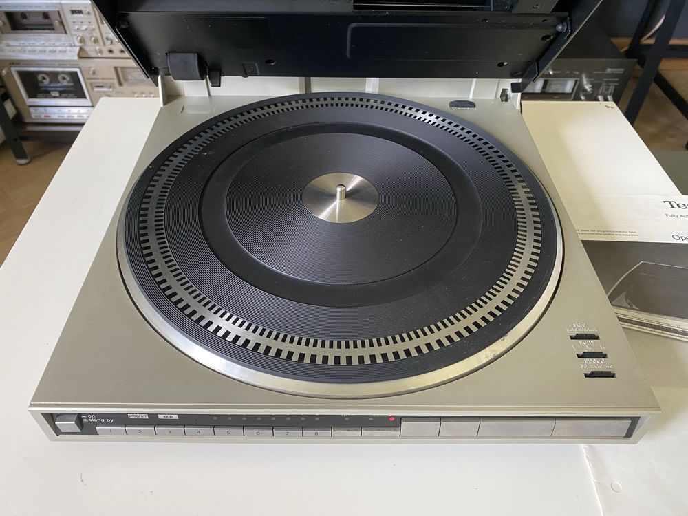 Gramofon Technics SL-J3