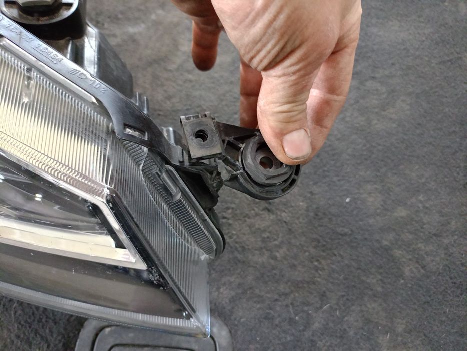 Lampa przód prawa Seat Arona