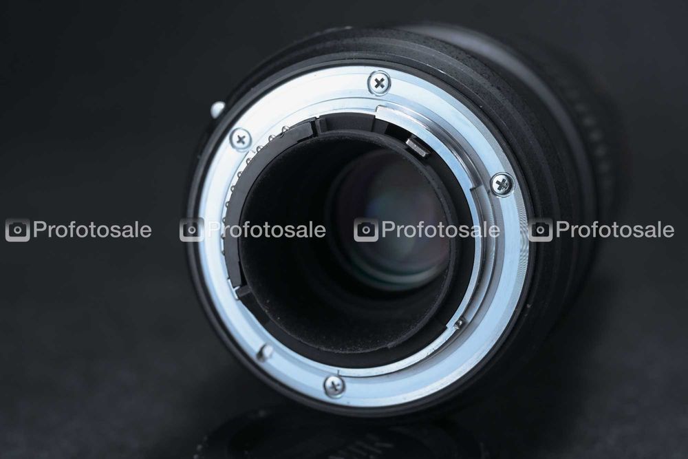 Об'єктив Nikon AF-S Nikkor 70-200mm f/4G ED VR