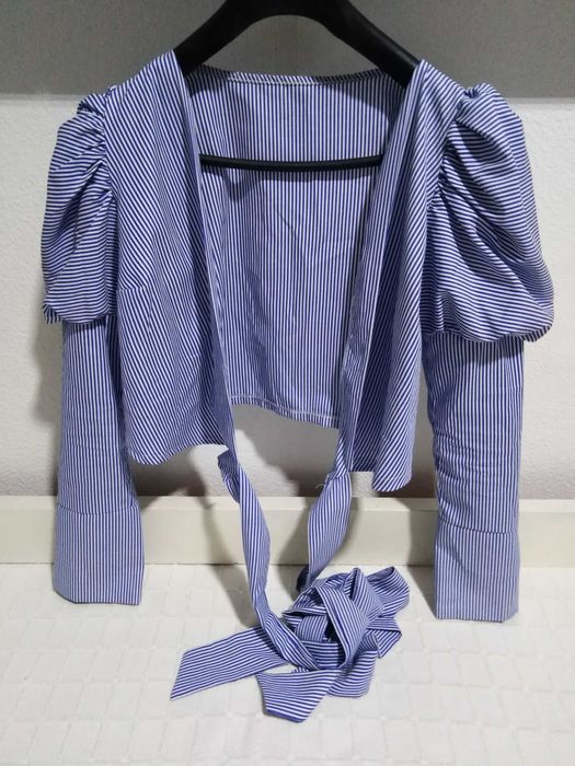 Camisola/blusa tipo Bolero "My Studio SRL"