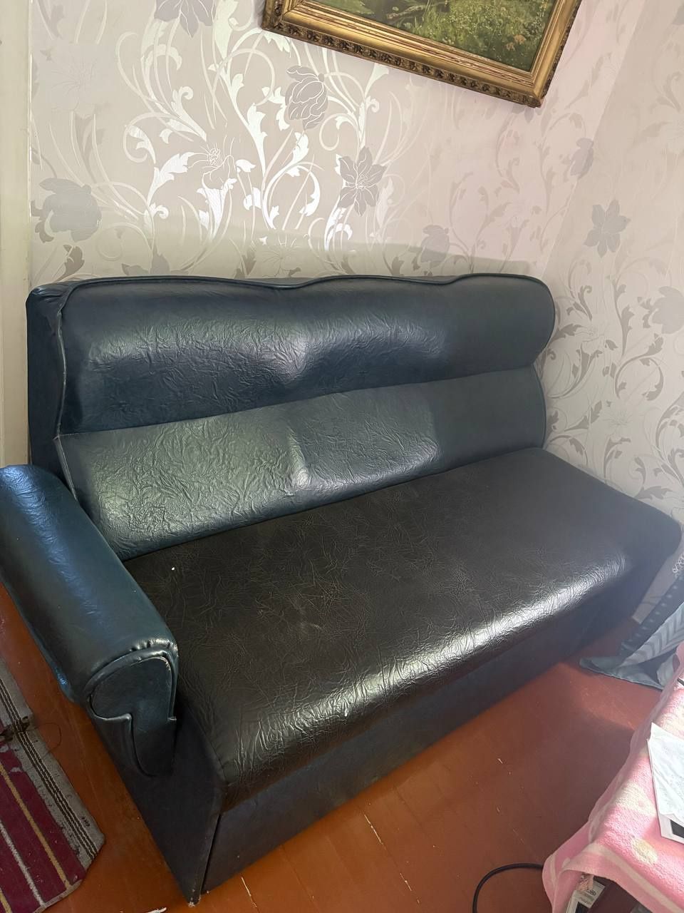 Продам б/у диван