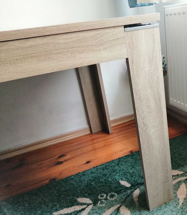 Stół rozkładany jasny prostokątny stan bardzo dobry